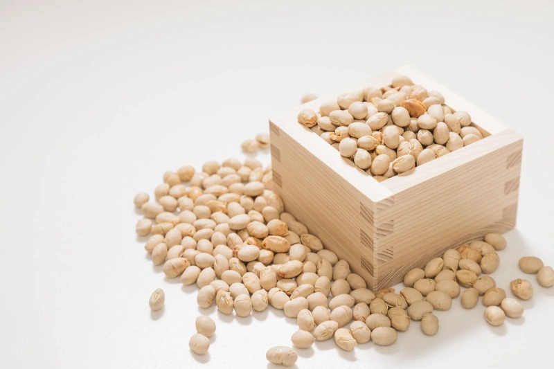 枡に入った節分の豆